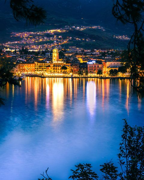 Promenade of Riva del Garda at night on Lake Garda by Daniel Pahmeier