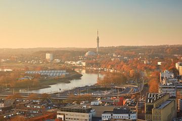 Arnhem in de avond bij zonsondergang van Martin Bergsma
