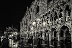 San Marco bei Nacht