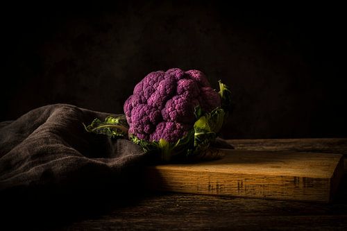 Lila Blumenkohl-Stillleben