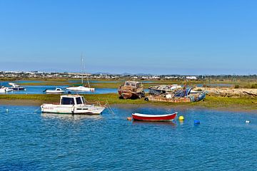 Wrecks at the old fishing harbour of Novo Sancti Petri by Silva Wischeropp