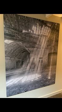 Klantfoto: Verlaten plekken: Sphinx fabriek Maastricht lichtstralen van OK