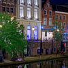 Nachtfoto Grachtenpand Oudegracht Utrecht van Anton de Zeeuw