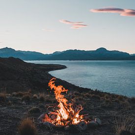 Lagerfeuer in Patagonien von Leo van Gemmern