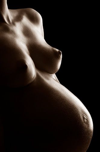 Naakt van een zwangere vrouw