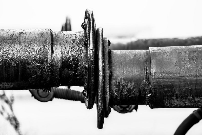 Railway buffer - Hessencourrier Kassel by Stephan Zaun