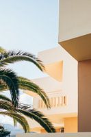 L'hôtel jaune dans les montagnes de Crète, Grèce