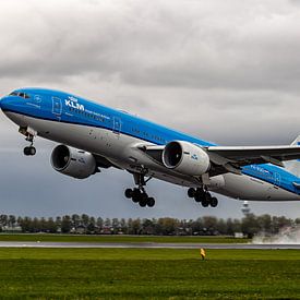 KLM 777 by hugo veldmeijer