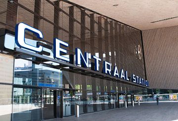 Centraal Station Rotterdam by Anuska Klaverdijk