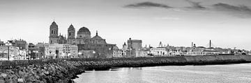 Cadiz dawn in black and white by Manfred Voss, Black-White Photography