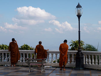 Monniken bij Doi Suthep