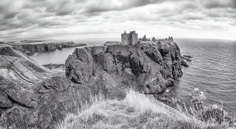 Donnottar Castle, Stonehaven, Scotland by Jan Enthoven Fotografie