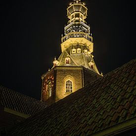 Prachtig aangelichte toren van het stadhuis van Zierikzee van Leon Okkenburg
