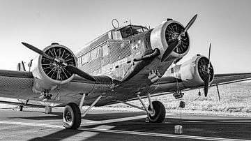 Historisches Flugzeug: Junkers 52 (Tante Ju). von Jaap van den Berg