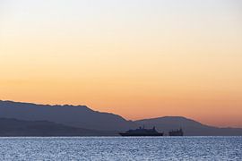 Sonnenaufgang am Strand von Malaga Andalusien! von Peter Haastrecht, van