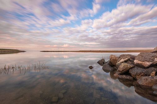 Stilte bij de Oesterput – Reflecties in het Avondlicht van Jan Jongejan