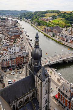Dinant, de stad die charme en historie uitstraalt. van Patrick Fotografeert