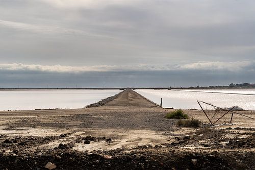 extraction de sel à la lumière du soir
