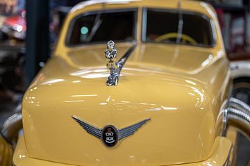 Front Icons - Automotive Identity by Karsten Rahn