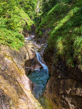 De Almbachkloof in het Berchtesgadener Land van Rico Ködder