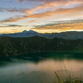 Sunrise Lake Quilotoa van Niels  Claassen