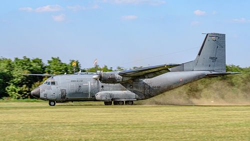 Landende Armée de l'Air C-160 Transall.