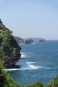 De zee bij Yogyakarta Timang Beach van Xulé Bogers