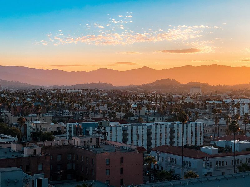 Los Angeles by Hello Pompoyo