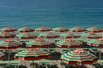 Parasols Cinque Terre Monterosso van HelloHappylife