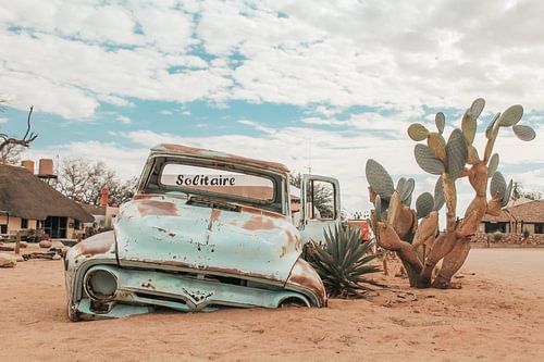 Autowrack in der Geisterstadt Solitaire