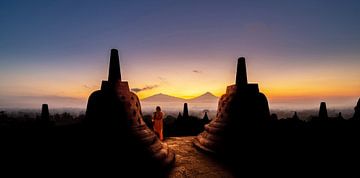 Borobudur sunrise van Lex Scholten