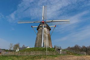 Schöne holländische Windmühle