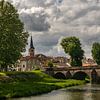 Uitzicht op het dorp Mirecourt in de Vogezen - Frankrijk van Martijn Joosse