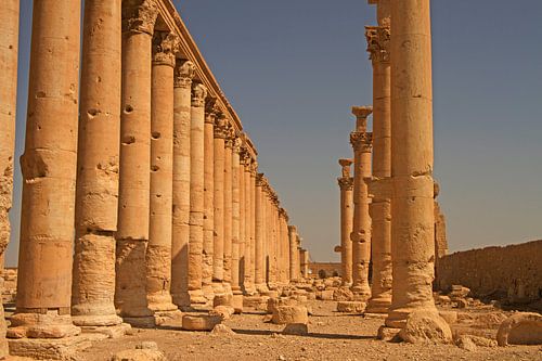 Zuilengalerij bij de Tempel van Baäl