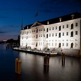 Schifffahrtsmuseum in der Sommernacht von Michael Ter horst