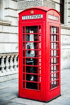Rode Telefooncel in Londen van Barbara Koppe