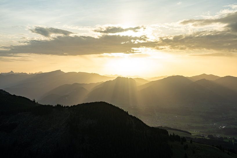 Sunset over the Allgäu Alps by Leo Schindzielorz