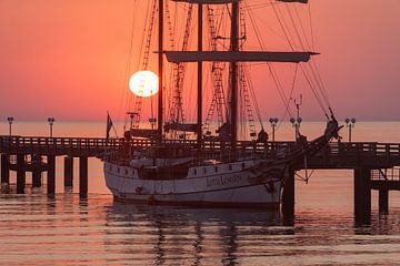 Zonsopgang in Binz van Stephan Schulz