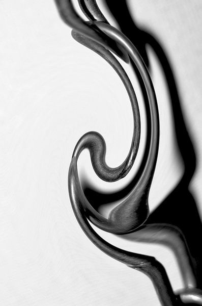 Chaîne liquide, ombre et lumière par Daniel Dorst