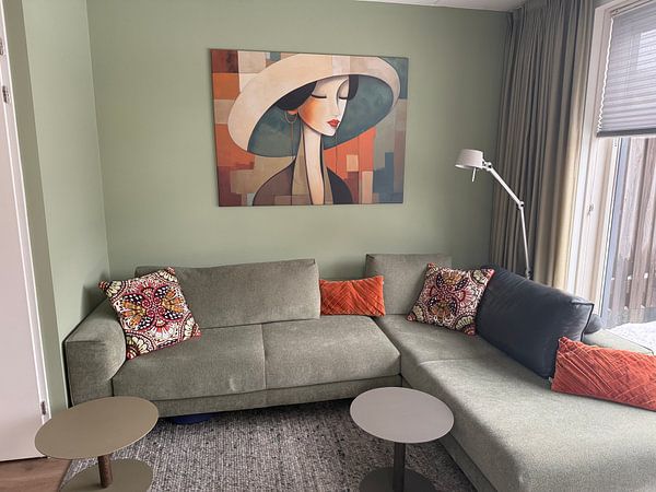 Femme avec chapeau 118.68