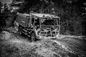 CCFM Feuerwehrfahrzeug in schwarz-weiß