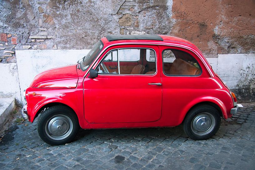 Rode Fiat 500 van E Jansen