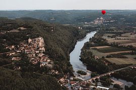 Balloon flight over Beynac by Collin Arts