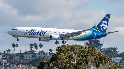 Atterrissage du Boeing 737-900ER d'Alaska Airlines. sur Jaap van den Berg