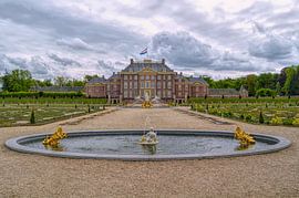 Royal Palace het Loo by Leo Huijzer
