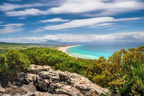 Landschap met baai van Tarifa in Andalusië / Spanje