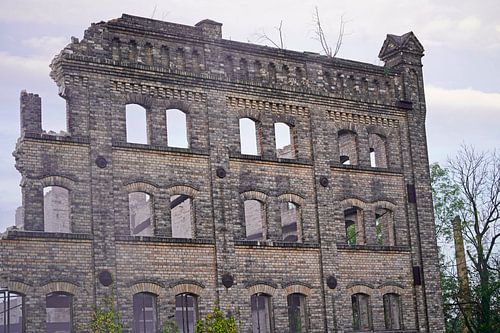Sloop van het opslaggebouw van het complex Böllberger Mühle in Halle