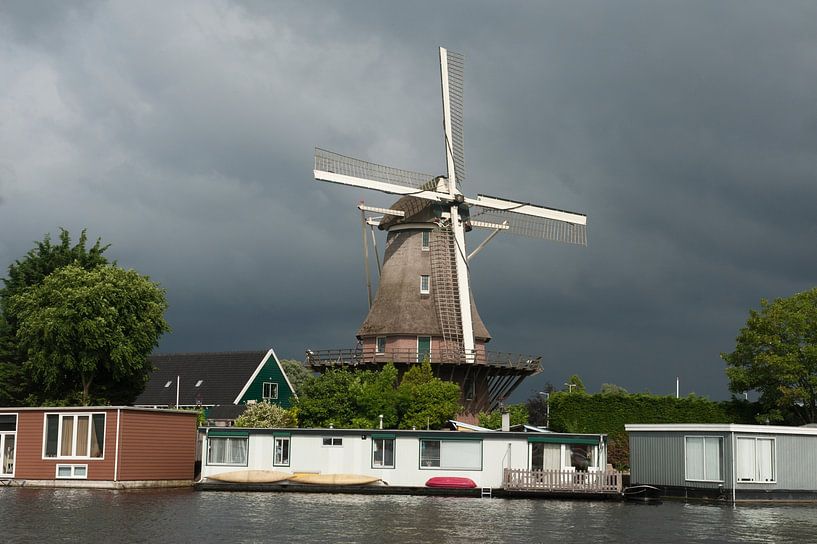 Sloten windmill by Richard Wareham