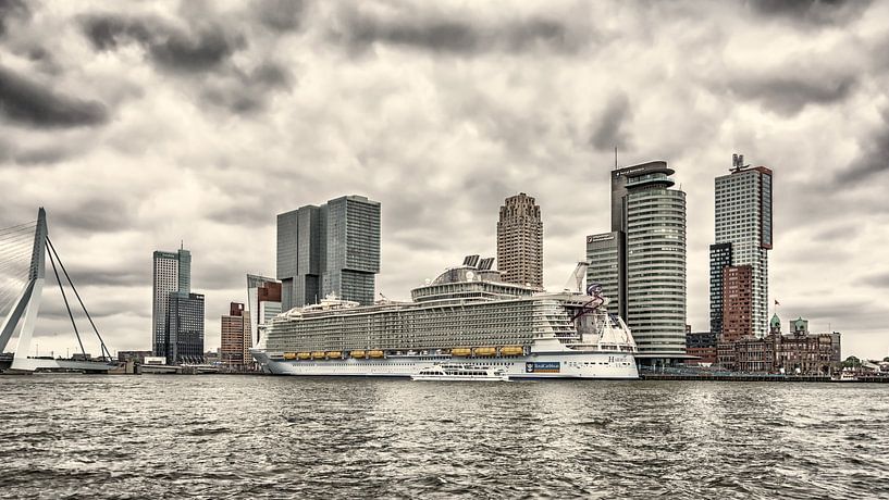 Cruise Terminal Rotterdam van Kok and Kok