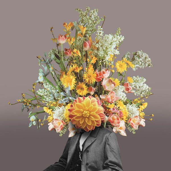 Zelfportret met bloemen 2 (heartwood achtergrond) van toon joosen